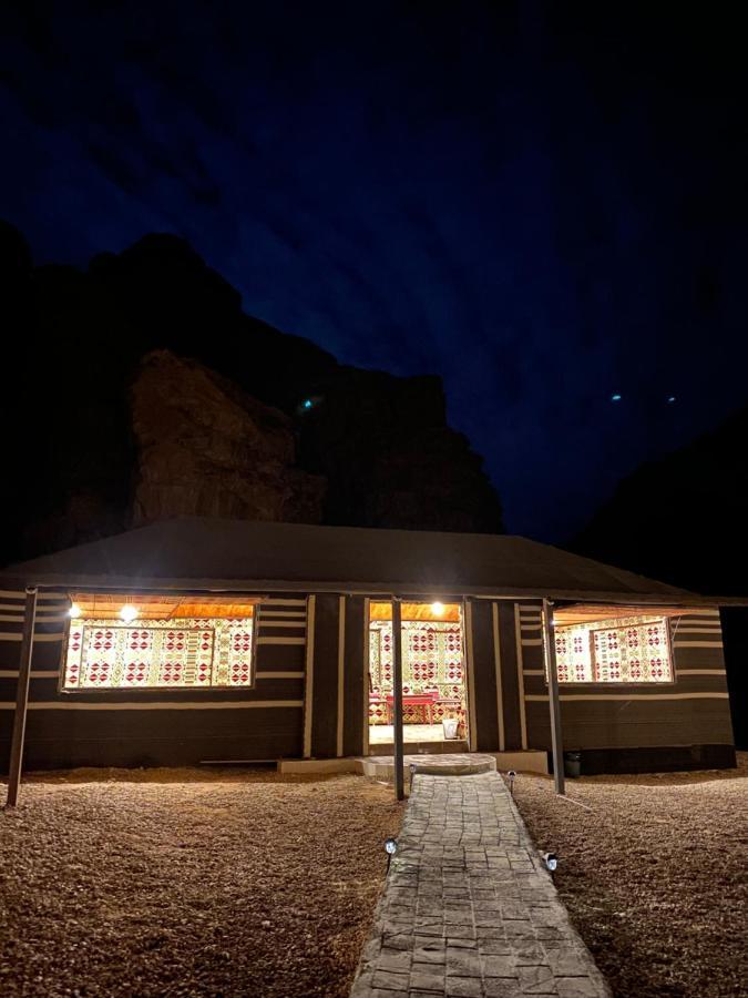 Desert Jewel Camp Вади Рум Екстериор снимка